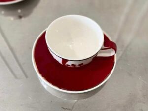 Coffee cup set, floral pattern, red