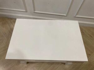 Vintage Louis-style carved wood bedside cabinet with 2 drawers, white