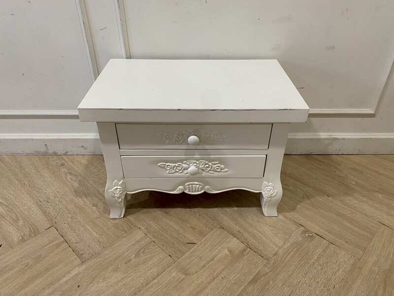 Vintage Louis-style carved wood bedside cabinet with 2 drawers, white