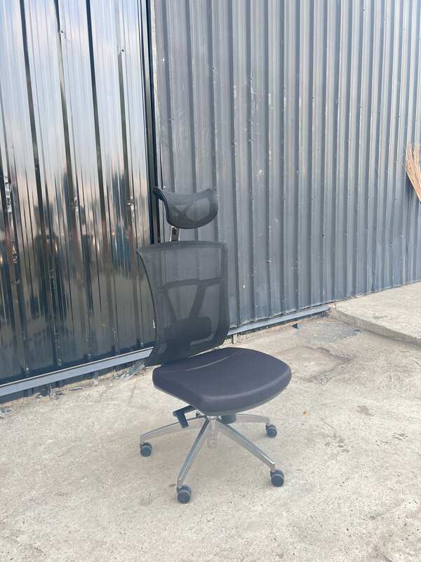 executive chair Office chair, Elements brand, high mesh backrest, back pusher, adjustable chair head._8ECD09QJBA_GIYNBV17R2