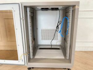 Server Cabinet 19 Germany Export Rack 15U_GM5O1OU6FQ