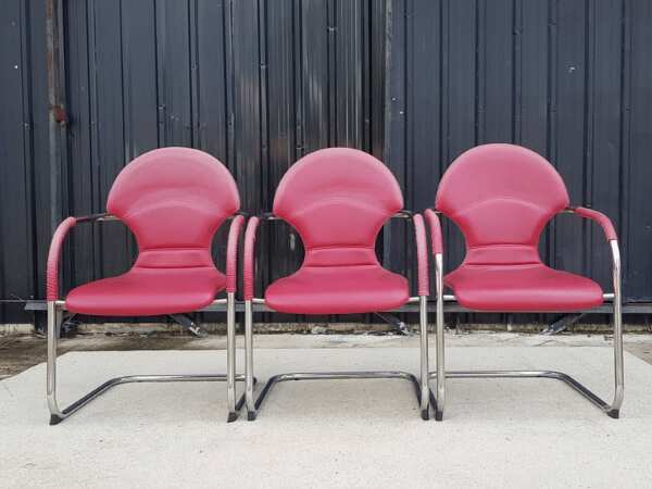 Reception chair, U-leg, leather seat, red