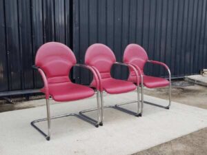 Reception chair, U-leg, leather seat, red