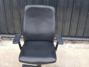 Office chair, leather seat and backrest, steel legs, black, Rockworth brand._HXRBRWG2AA