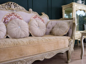Louis sofa, 3 seat sofa, luxurious Louis style, imported product, white, wooden frame._I7IVKUJ6X4