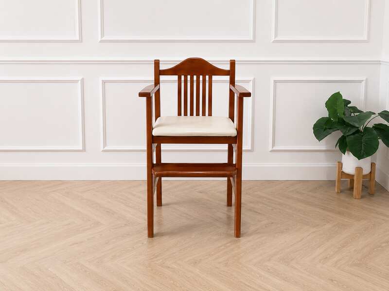 Children's chair, wooden frame, leather seat, white_I7U9R1VSCA