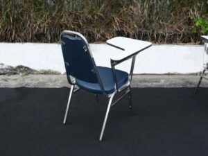 Lecture chair, steel legs with A belt, strong, tear resistant, can be stacked, seat and backrest are leather._IT86AMHO6U