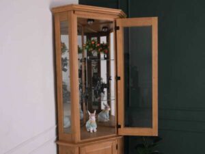 Tall Oak Wood 5-Sided Glass Display Cabinet_JLCDYTGPU0