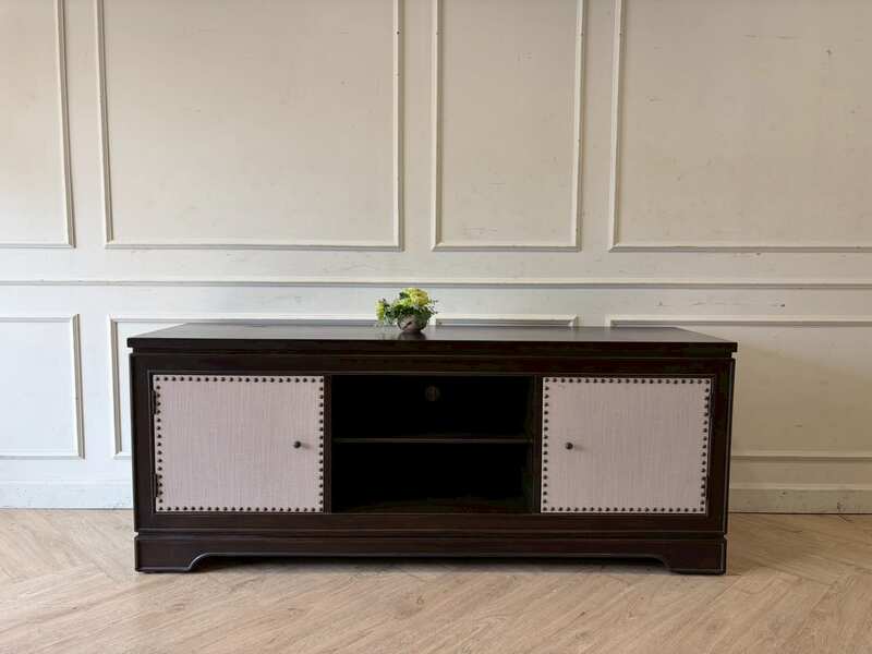 Wooden TV stand with 2 hinged doors and 6 storage compartments, dark brown color (1)
