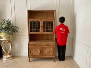 Wooden cabinet with 4 doors and 2 drawers, vintage style