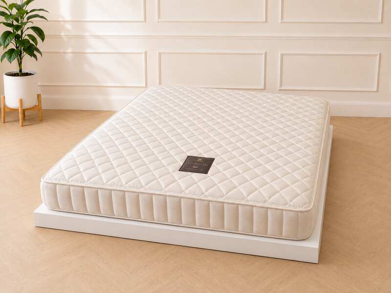 Dunlopillo DELUXE ULTRA 6-Foot Mattress, White