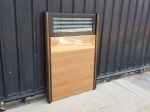 Solid brown partition with black stripes