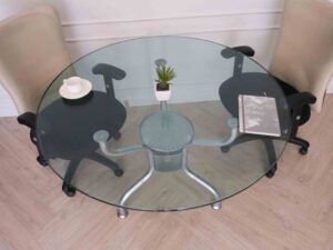 Round conference table, 20 mm thick glass top, steel legs._KPX049CLZU