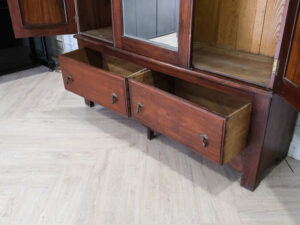 Wardrobe with 2 doors, 2 drawers, mirror in the middle._L5BJ7KUNBJ