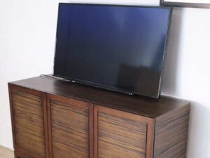 Toshiba Digital Full HD LED TV, size 40 inches, model 40L2550VT, wall mount_LBBVNAAVM1