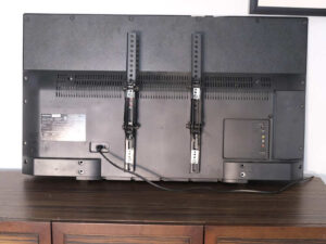 Toshiba Digital Full HD LED TV, size 40 inches, model 40L2550VT, wall mount_LBBVNAAVM1