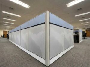Single-layer partition, solid cream-colored panel.