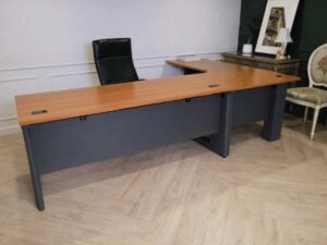Executive desk set, 3 pieces connected together, L corner, wood top, Rockworth steel legs._LVNAHZYP46
