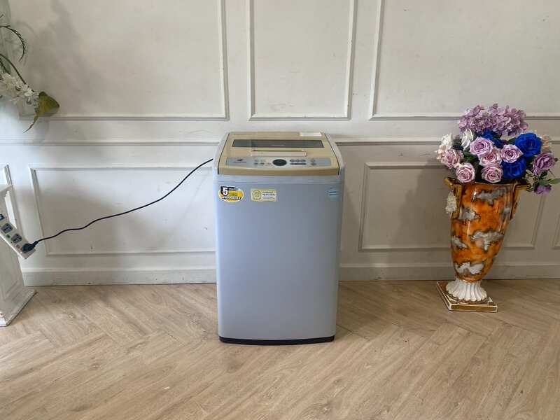 SAMSUNG 6.5 kg top-loading washing machine