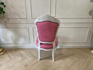 Louis-style wooden chair, 1 seat, button-tufted fabric upholstery, pink.