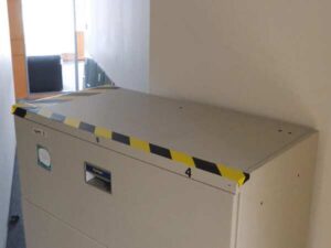 Steel filing cabinet with 4 hanging file drawers_M4X8K3DMQF