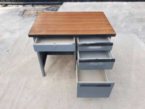 Steel desk, wooden top, 4 drawers, KINGDOM brand