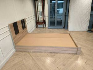 3.5 ft Minimalist Plywood Bed Frame in Oak Finish