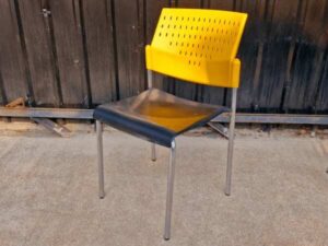 Office chair, chrome-plated steel legs, black cushion, yellow backrest, model GD01_N6Q2ID8OLU