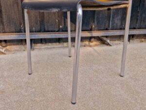 Office chair, chrome-plated steel legs, black cushion, yellow backrest, model GD01_N6Q2ID8OLU
