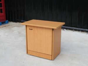 Wooden document cabinet, 1 door, open top, black horizontal handle._NAIX06D9AX