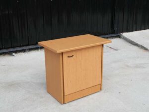 Wooden document cabinet, 1 door, open top, black horizontal handle._NAIX06D9AX
