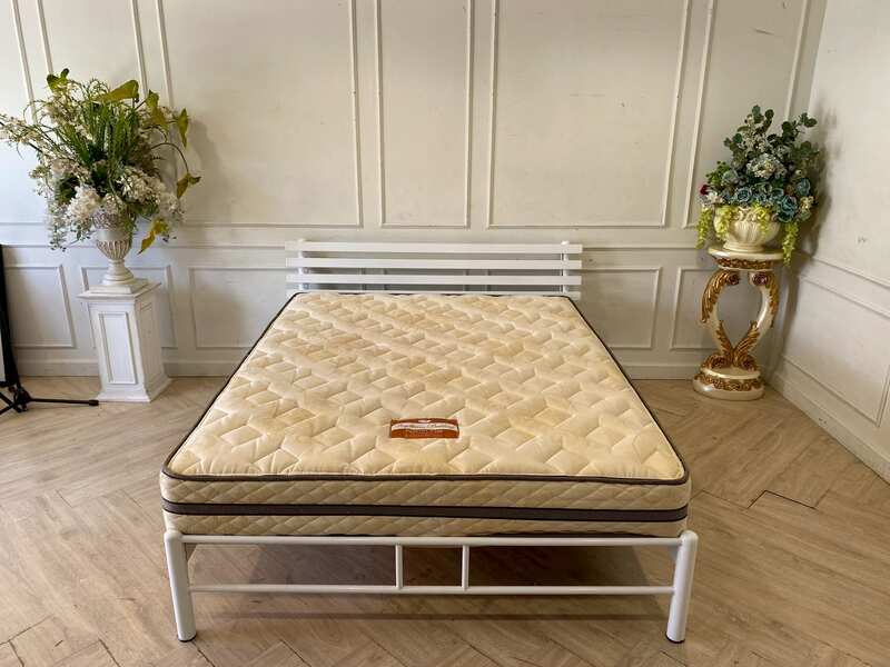 5-foot white metal bed with 5-foot mattress, Healthy Sleep brand, 9-inch thickness_NCHQRAIH6E