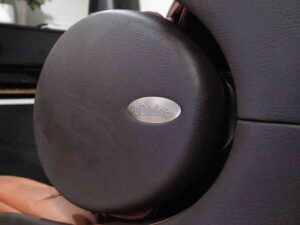 Electric massage chair OSIM UDivine OS-808, 3D massage system, brown leather seat._NZA2HFSD6U