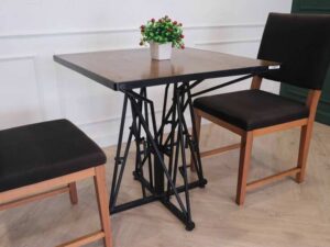 Brown wood top table, 75 cm, steel legs, Loft/Vintage style._ZPAMVV8SDR_OGKIZ03ZC7