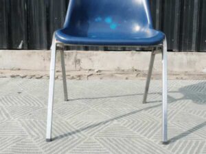 Lecture chair, steel legs with A belt, strong, tear resistant, can be stacked, seat is POLYPROPYLENE._ORWY4R3LVH