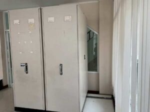 Steel filing cabinet with sliding rails and wheels, grey_PCY7CSEG97