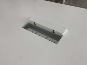 10-Seater Group Table