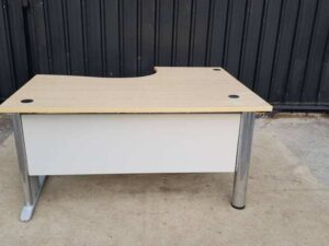 Work desk, L-shaped, wooden top, steel legs, white