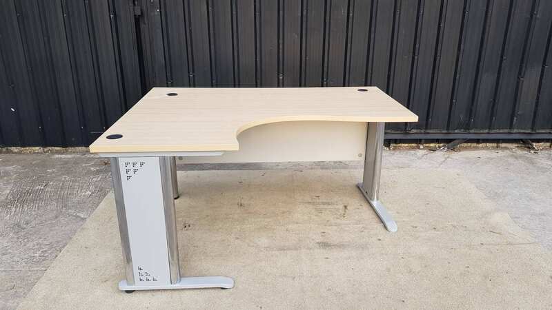 Work desk, L-shaped, wooden top, steel legs, white