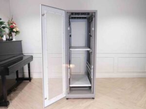 19" Germany Server Rack, a server rack standing 180 cm tall._QSIR3KQR92