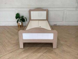 2.5 foot baby bed, minimalist style