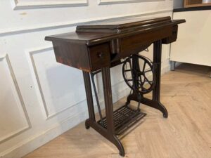 Vintage SINGER Sewing Machine with Solid Wood Cabinet