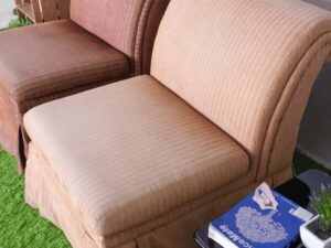 Fabric upholstered chair, rolled curved back, hotel grade work. (dark brown/light brown)_SD4HDU1IR8