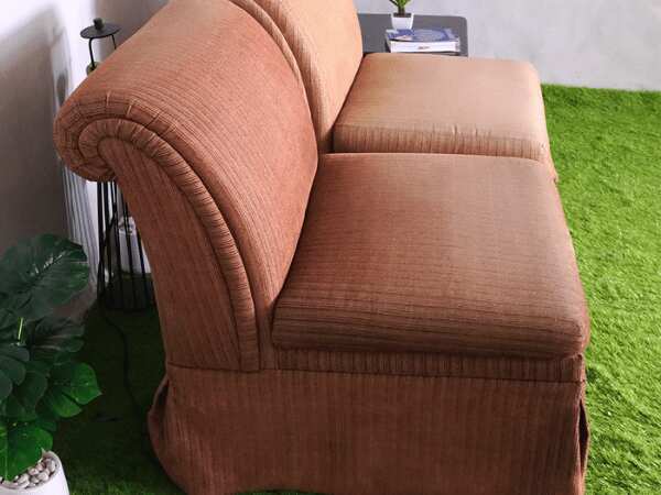 Fabric upholstered chair, rolled curved back, hotel grade work. (dark brown/light brown)_SD4HDU1IR8