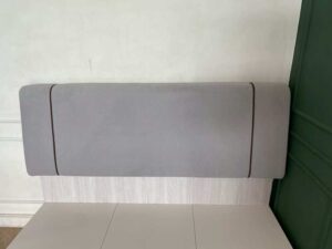 Gray velvet bed, 5 feet long