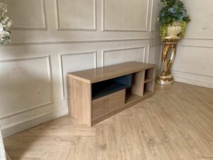 TV stand with 2 doors and 4 storage compartments