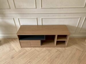 TV stand with 2 doors and 4 storage compartments