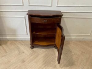 Wooden cabinet with 1 drawer and 1 door, vintage style
