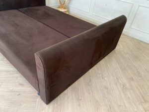 5-foot bed, brown velvet