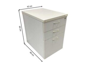 Mobile 3-drawer cabinet with wheels, white.